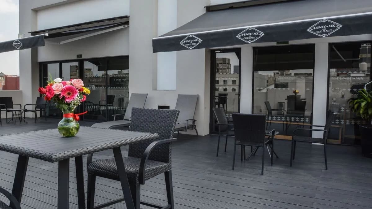 Terrazza dell'Hotel Punto MX