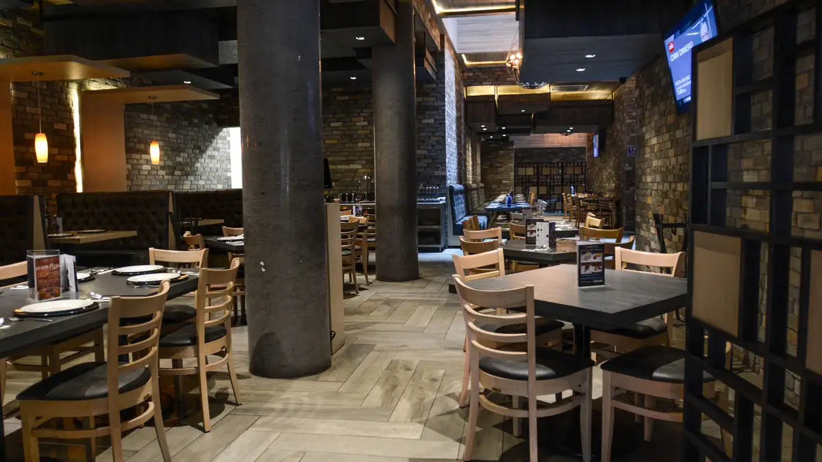 Ambiance Contemporaine et Confortable